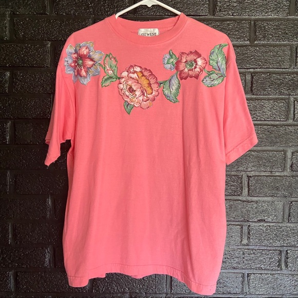 Vintage Tops - Vintage 152 west floral design T-shirt size medium